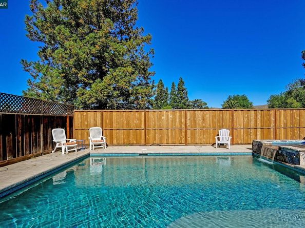 7 Atchinson Stage Rd, Clayton CA 94517