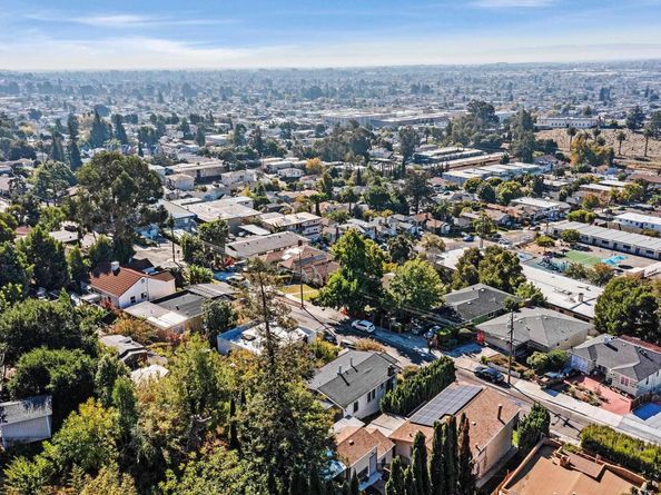 6432 Outlook Ave, Oakland CA 94605