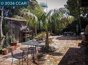 362 Summit Ct, Pinole CA 94564