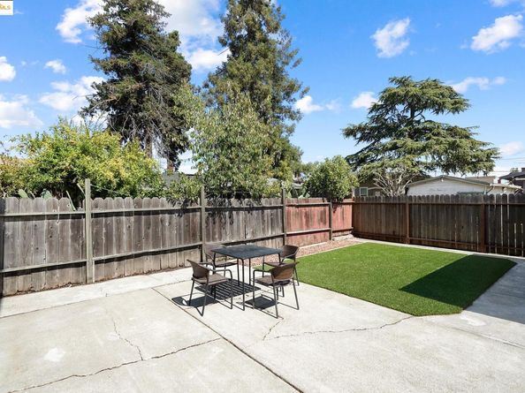 2468 60th, Oakland CA 94605