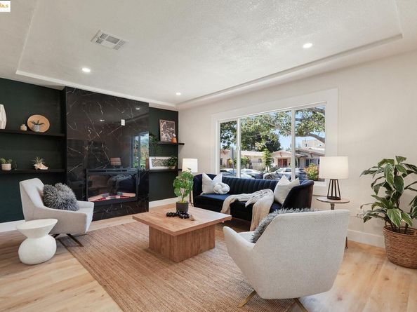 2468 60th, Oakland CA 94605