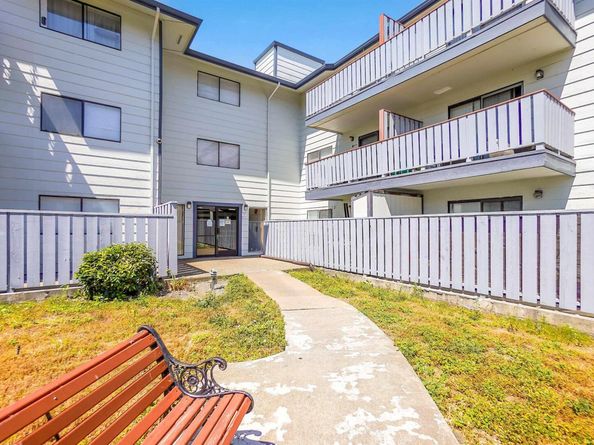 325 Valle Vista Ave 314, Hayward CA 94544