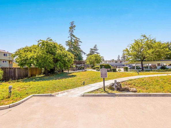 325 Valle Vista Ave 314, Hayward CA 94544