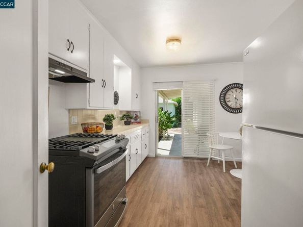 884 Juanita Dr, Lafayette CA 94595