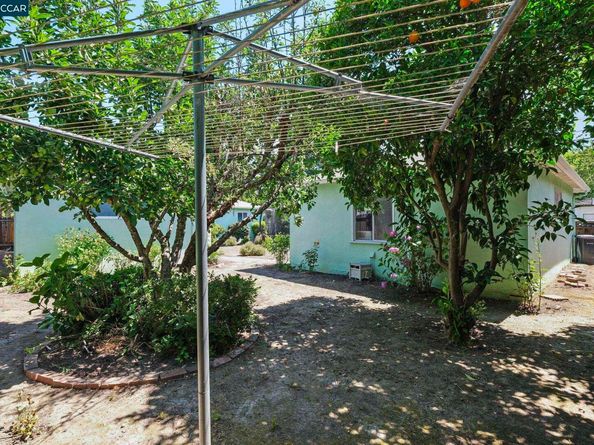 884 Juanita Dr, Lafayette CA 94595