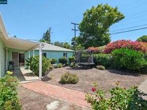 884 Juanita Dr, Lafayette CA 94595