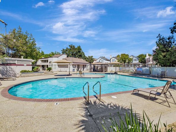 6452 Buena Vista Dr A, Newark CA 94560