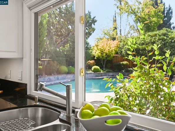 924 Cheyenne Dr, Walnut Creek CA 94598