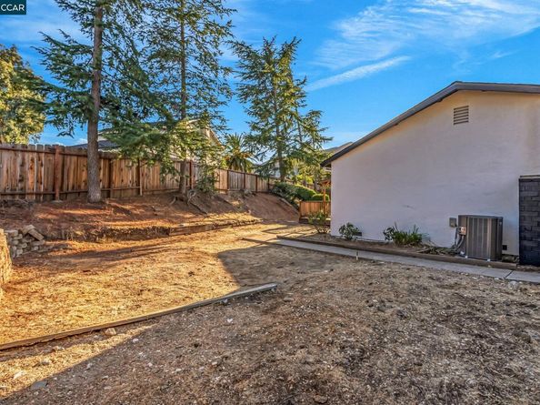 20 Mt Tamalpais Pl, Clayton CA 94517
