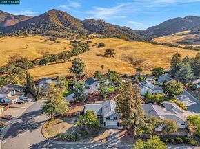 20 Mt Tamalpais Pl, Clayton CA 94517