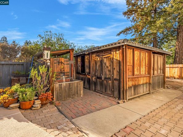 20 Mt Tamalpais Pl, Clayton CA 94517
