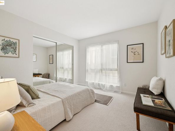 55 Fairmount Ave 215, Oakland CA 94611