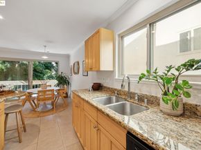 55 Fairmount Ave 215, Oakland CA 94611