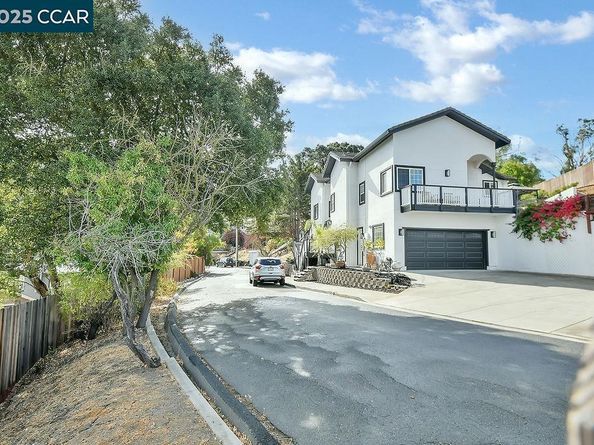 1410-1412 Lang Street, Martinez CA 94553