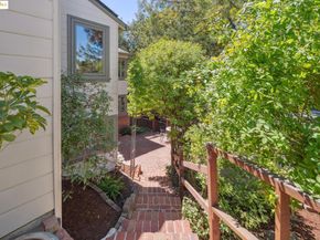 1301 Mountain Blvd, Oakland CA 94611
