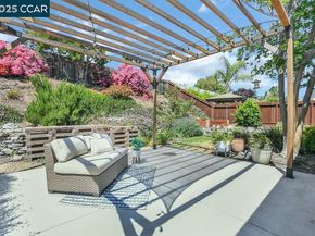2006 Rainier Drive, Martinez CA 94553