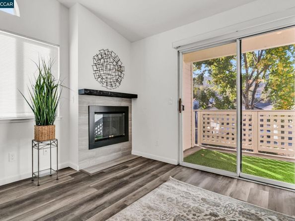 253 Florence Ct, Hercules CA 94547