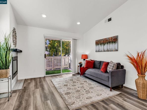 253 Florence Ct, Hercules CA 94547