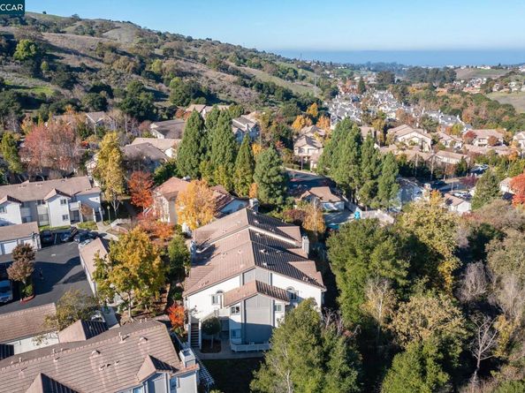 253 Florence Ct, Hercules CA 94547