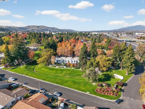7210 Valley View Ct, Pleasanton CA 94588