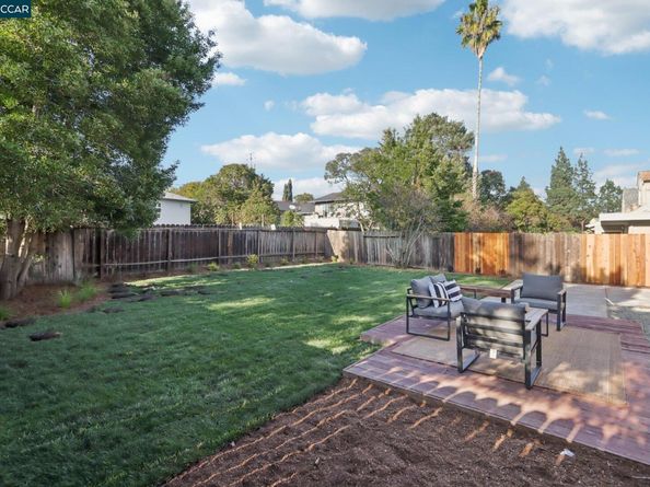 1467 Cape Cod Way, Concord CA 94521