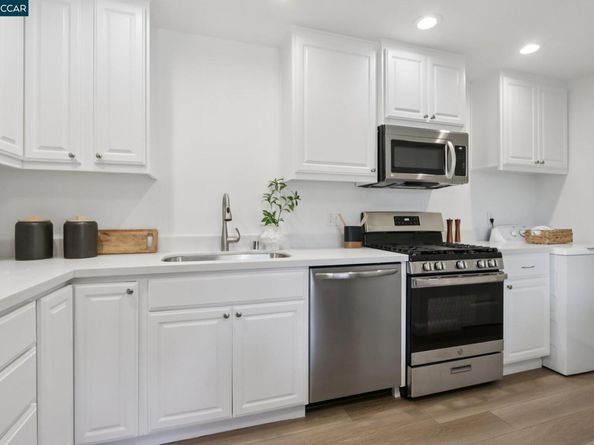 1467 Cape Cod Way, Concord CA 94521