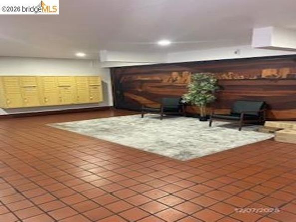 455 Crescent St 312, Oakland CA 94610