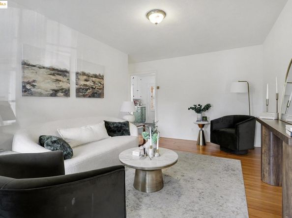 1808 Main street, Alameda CA 94501