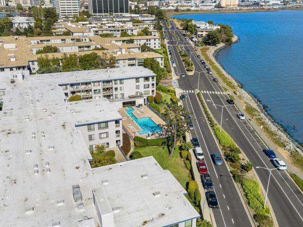 2 Anchor F497, Emeryville CA 94608