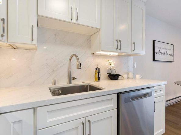 2 Anchor F497, Emeryville CA 94608