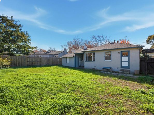 17472 Via Segundo, San Lorenzo CA 94580