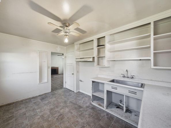 17472 Via Segundo, San Lorenzo CA 94580