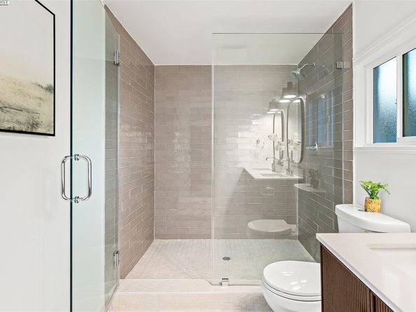 11733 Casa Linda Ct, Dublin CA 94568