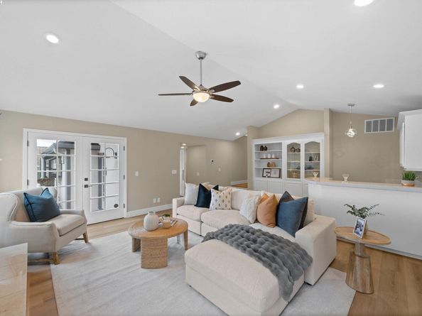 1910 Vinehill Circle, Fremont CA 94539