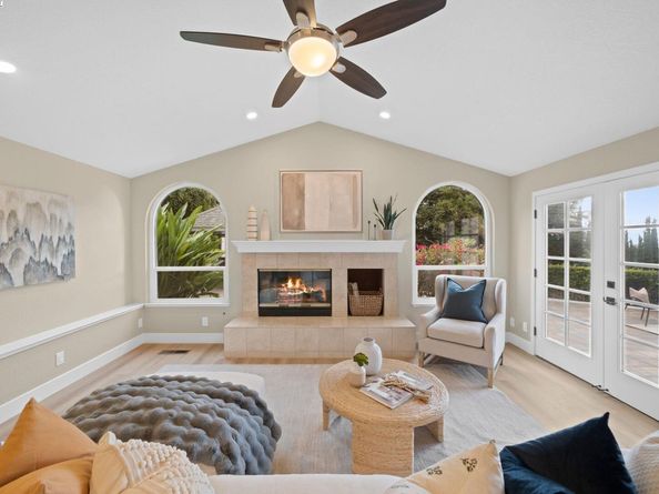 1910 Vinehill Circle, Fremont CA 94539