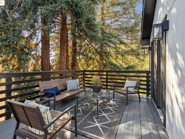 261 Benham, Martinez CA 94553