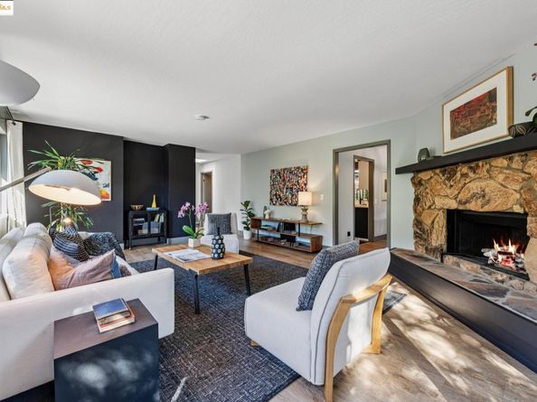 261 Benham, Martinez CA 94553