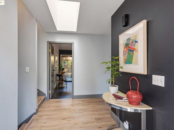 261 Benham, Martinez CA 94553