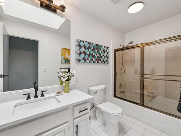 261 Benham, Martinez CA 94553