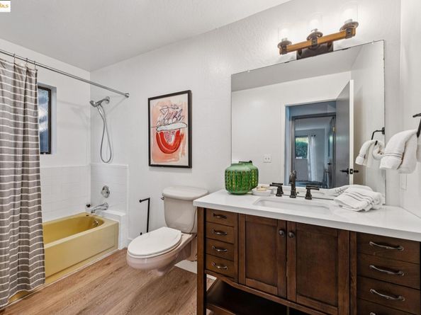 261 Benham, Martinez CA 94553