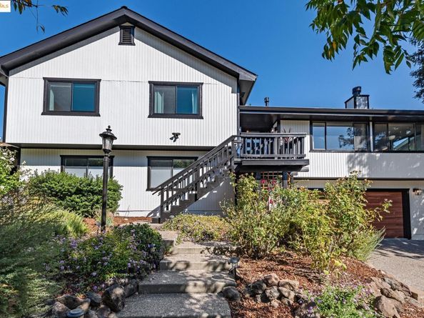 261 Benham, Martinez CA 94553