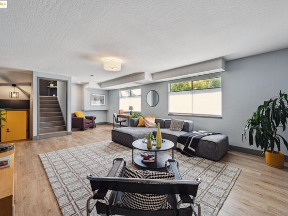 261 Benham, Martinez CA 94553