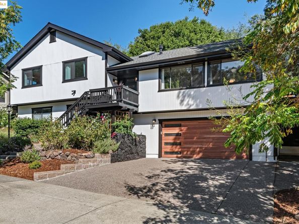 261 Benham, Martinez CA 94553