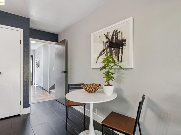 261 Benham, Martinez CA 94553