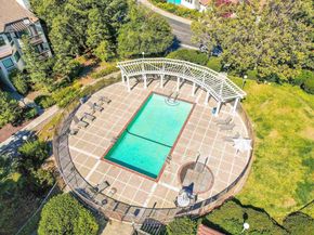 21314 Gary Dr 214, Hayward CA 94546