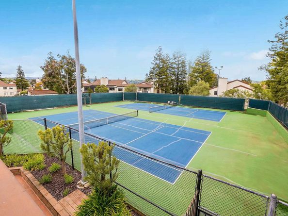 21314 Gary Dr 214, Hayward CA 94546