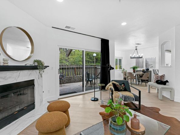 21314 Gary Dr 214, Hayward CA 94546