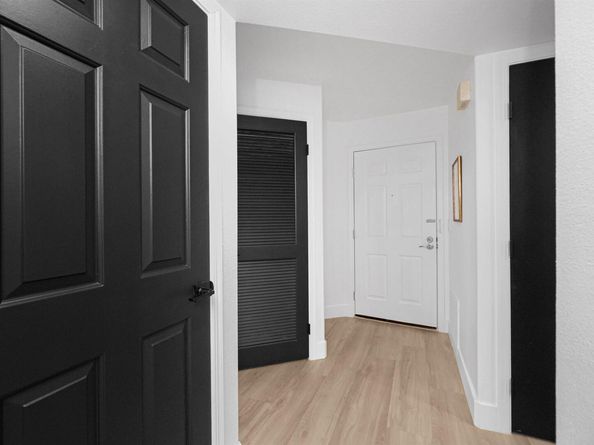 21314 Gary Dr 214, Hayward CA 94546
