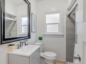 1007 47Th St, Emeryville CA 94608