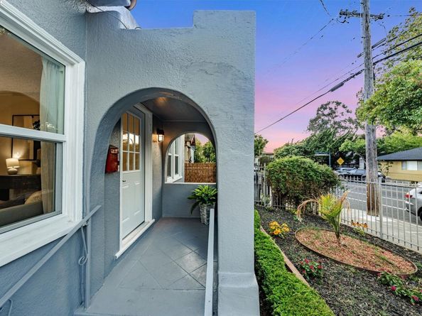 1007 47Th St, Emeryville CA 94608